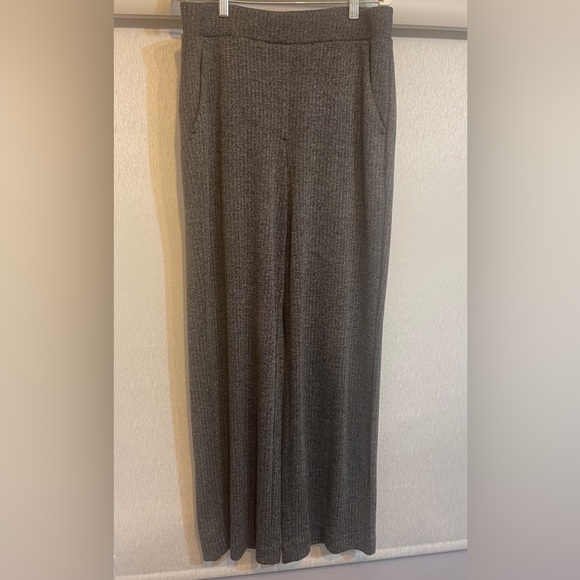 Loft Wide-Leg Pant - Picture 1 of 3
